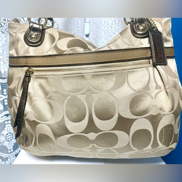 Coach Poppy Signature Sateen Glam Tote bag #18988 - Picture 3 of 16